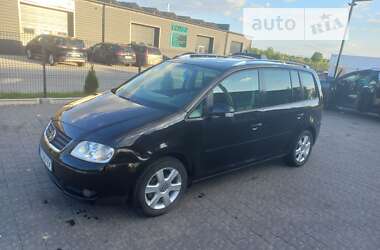 Минивэн Volkswagen Touran 2004 в Ивано-Франковске