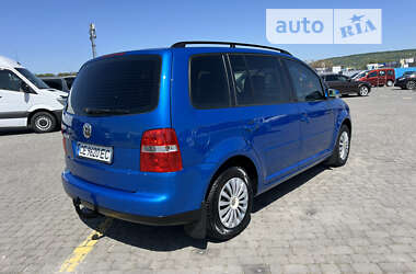 Минивэн Volkswagen Touran 2004 в Черновцах