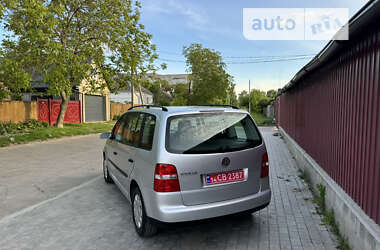 Минивэн Volkswagen Touran 2004 в Звенигородке