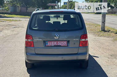 Минивэн Volkswagen Touran 2004 в Вознесенске