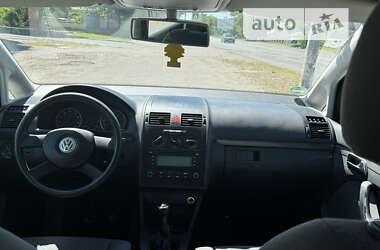 Минивэн Volkswagen Touran 2004 в Вознесенске