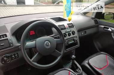 Минивэн Volkswagen Touran 2009 в Жмеринке
