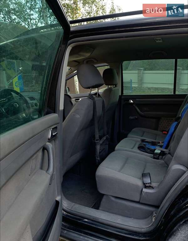 Минивэн Volkswagen Touran 2005 в Хмельницком