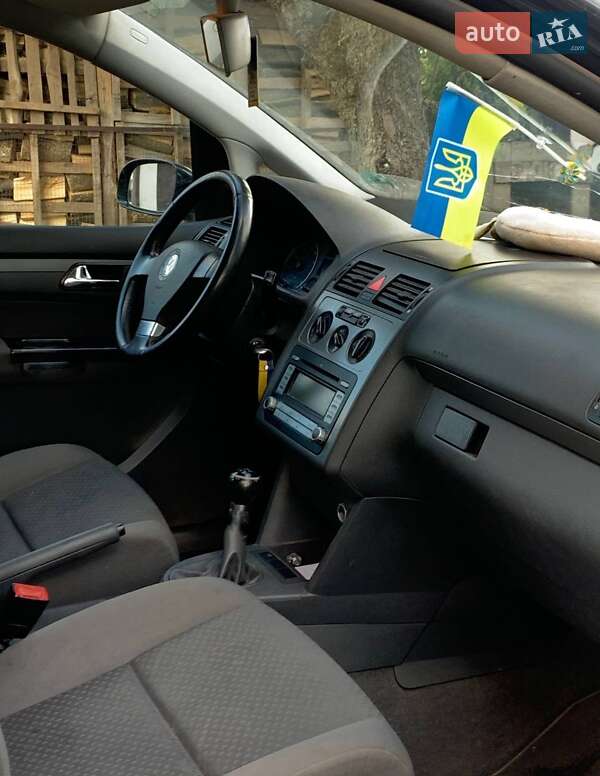 Минивэн Volkswagen Touran 2005 в Хмельницком