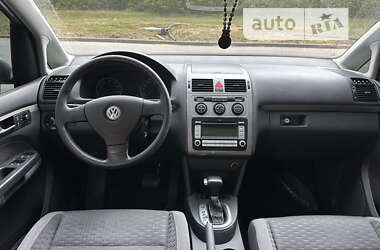 Минивэн Volkswagen Touran 2006 в Запорожье