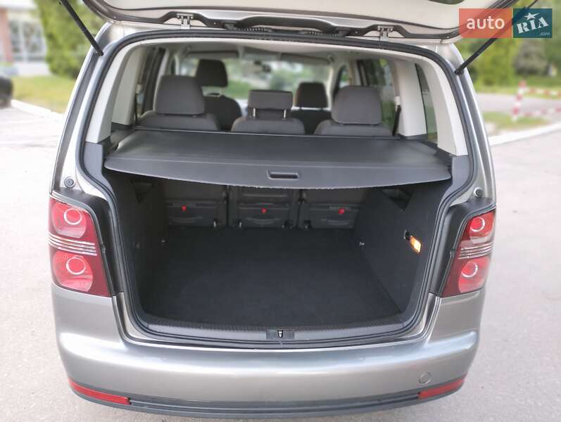 Минивэн Volkswagen Touran 2008 в Белой Церкви