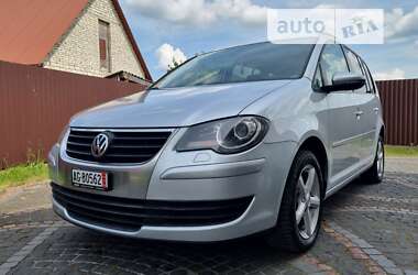 Мінівен Volkswagen Touran 2009 в Луцьку