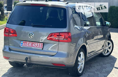 Мінівен Volkswagen Touran 2011 в Сарнах