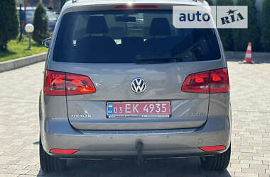 Мінівен Volkswagen Touran 2011 в Сарнах