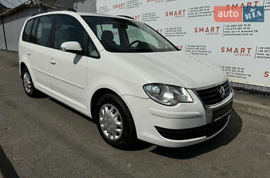 Минивэн Volkswagen Touran 2008 в Киеве