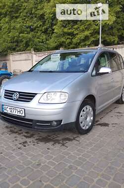 Мінівен Volkswagen Touran 2003 в Бару