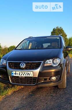 Мінівен Volkswagen Touran 2010 в Чернігові