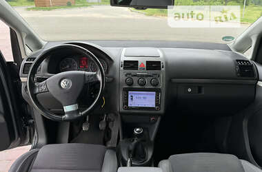 Минивэн Volkswagen Touran 2006 в Кропивницком