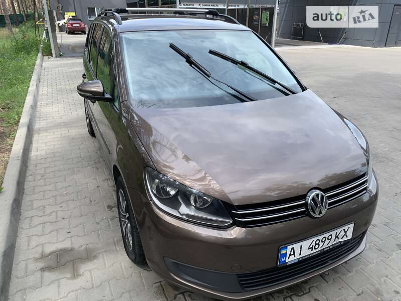 Мінівен Volkswagen Touran 2015 в Києві фото 4 Мінівен Volkswagen Touran 2015 в Києві