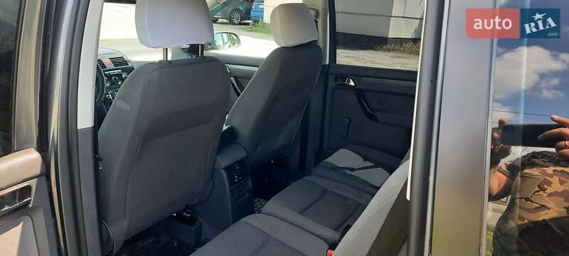 Минивэн Volkswagen Touran 2005 в Харькове