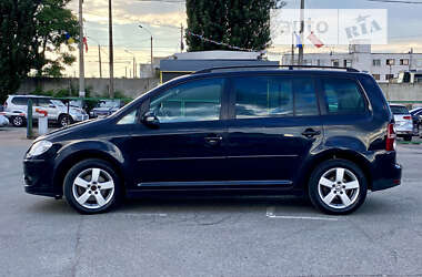 Минивэн Volkswagen Touran 2007 в Киеве