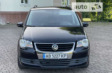 Мінівен Volkswagen Touran 2009 в Вінниці