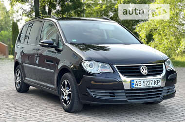 Мінівен Volkswagen Touran 2009 в Вінниці