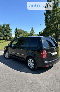 Мінівен Volkswagen Touran 2007 в Кременчуці