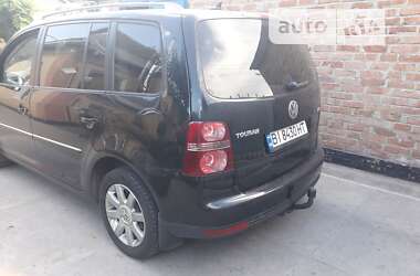 Минивэн Volkswagen Touran 2007 в Шишаки