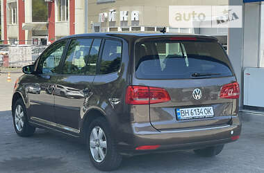 Минивэн Volkswagen Touran 2010 в Одессе