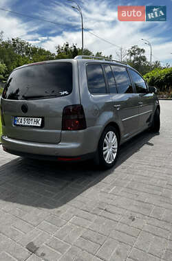 Мінівен Volkswagen Touran 2007 в 