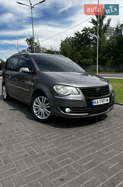 Мінівен Volkswagen Touran 2007 в 