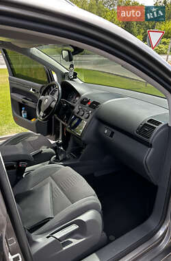 Мінівен Volkswagen Touran 2007 в 