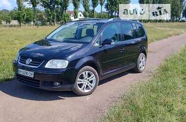 Минивэн Volkswagen Touran 2005 в Тростянце