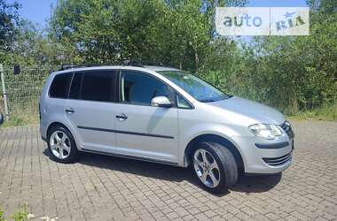 Минивэн Volkswagen Touran 2008 в Львове