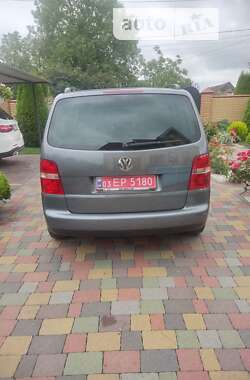 Минивэн Volkswagen Touran 2006 в Луцке