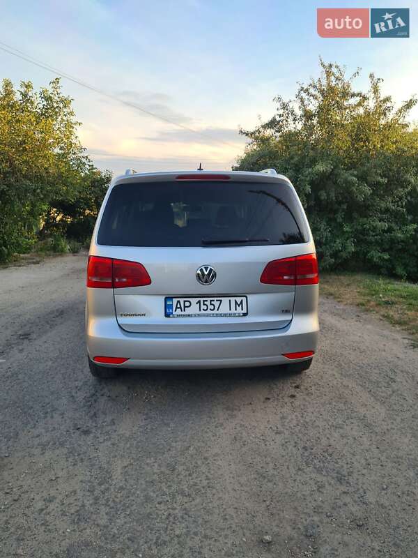 Минивэн Volkswagen Touran 2012 в Запорожье