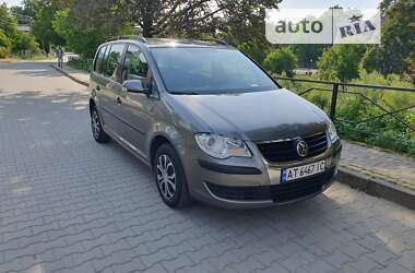 Мінівен Volkswagen Touran 2007 в Косові