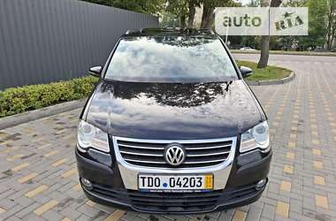 Минивэн Volkswagen Touran 2009 в Виннице