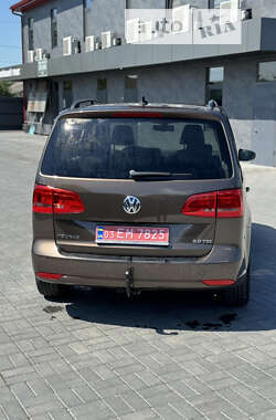 Минивэн Volkswagen Touran 2012 в Ровно