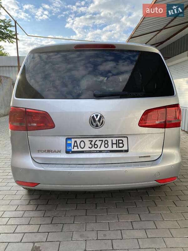 Volkswagen Touran 2013
