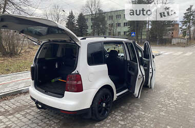 Мінівен Volkswagen Touran 2008 в Новояворівську