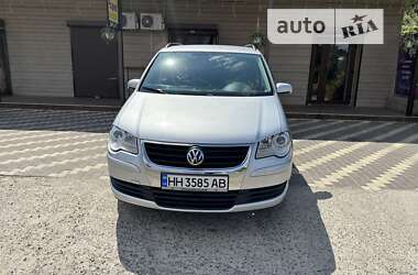 Минивэн Volkswagen Touran 2008 в Березовке