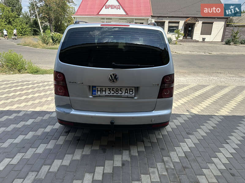 Минивэн Volkswagen Touran 2008 в Одессе