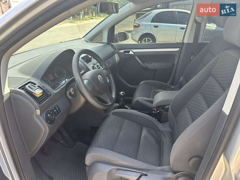 Минивэн Volkswagen Touran 2008 в Одессе