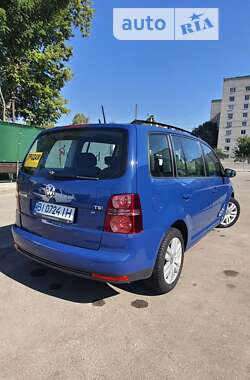 Минивэн Volkswagen Touran 2009 в Сумах