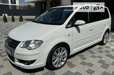 Минивэн Volkswagen Touran 2008 в Мукачево