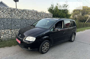 Мінівен Volkswagen Touran 2005 в Рівному