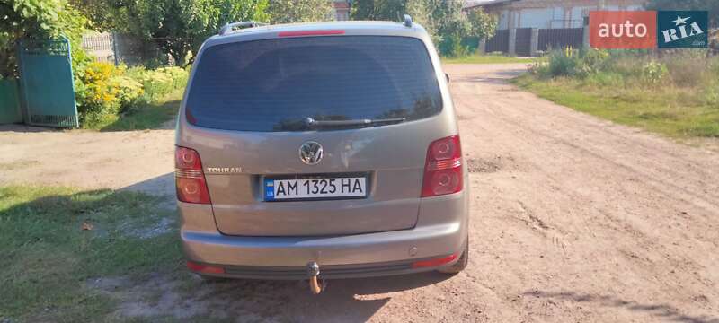 Минивэн Volkswagen Touran 2008 в Бердичеве