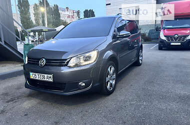 Мінівен Volkswagen Touran 2012 в Чернігові