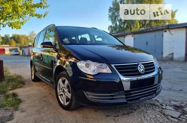 Мінівен Volkswagen Touran 2007 в Нетішині