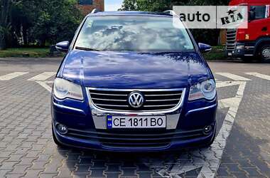 Минивэн Volkswagen Touran 2009 в Черновцах