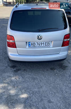 Минивэн Volkswagen Touran 2006 в Тростянце