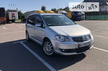 Минивэн Volkswagen Touran 2007 в Львове