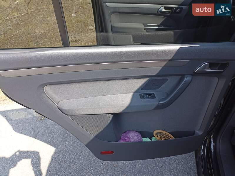 Минивэн Volkswagen Touran 2012 в Славутиче